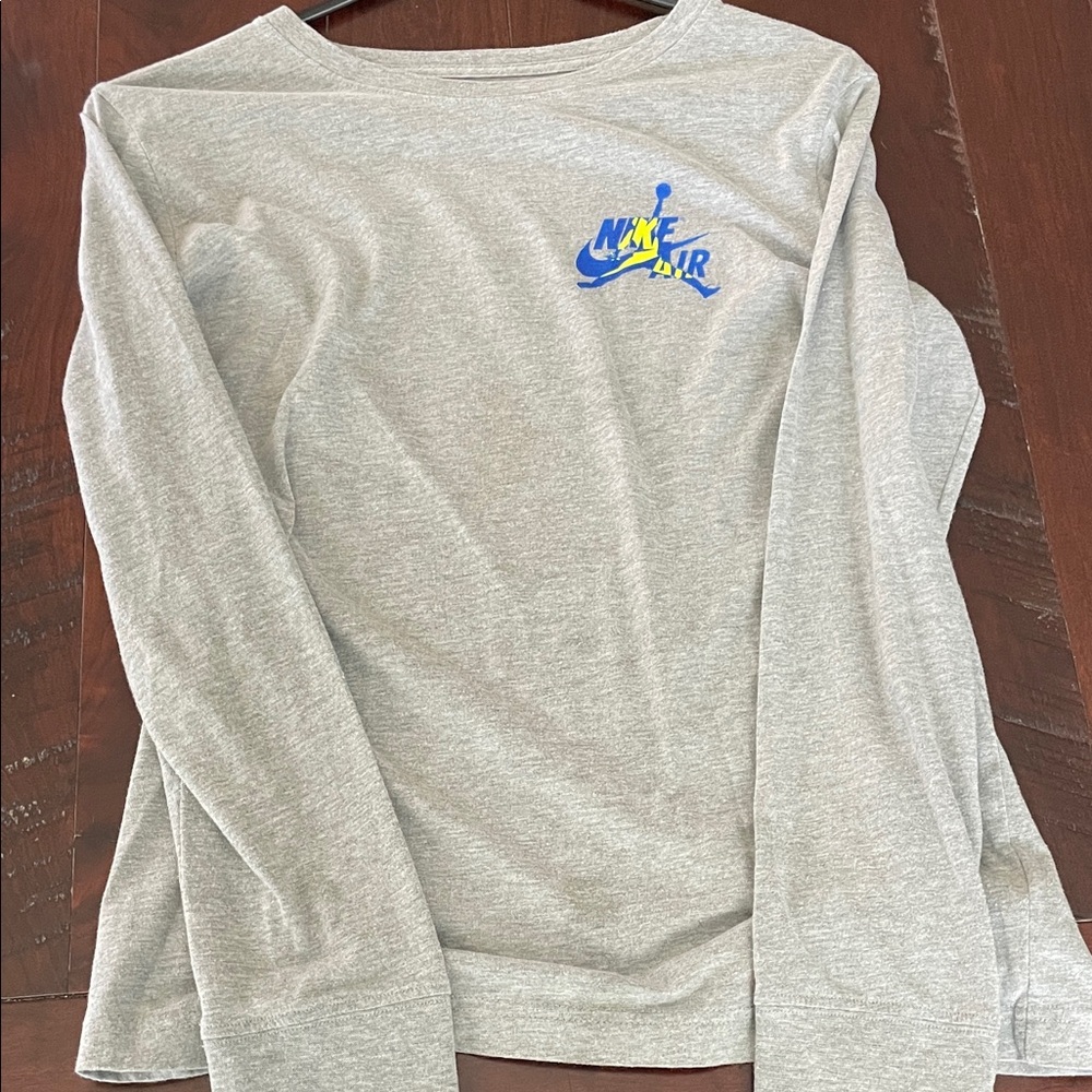 Nike Gray Long Sleeve with Blue Logo Kids size XL